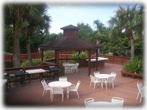 Dine Poolside at the Island Pub