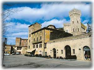 San Casciano dei Bagni - the piazza