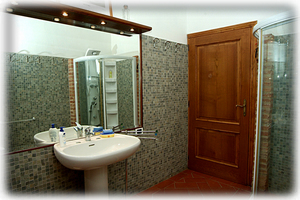 First floor bathroom, shower, wc and bidet