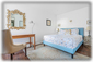 2nd Bedroom w Queen Bed