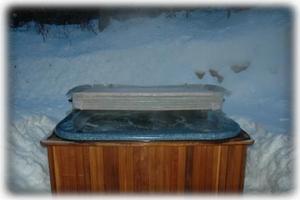HOT TUB to relax after a day of play!