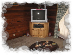 32" Color TV/DVD/Wireless Internet