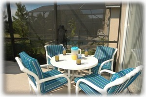 BREAKFAST/LUNCH OR DINNER BY THE POOL