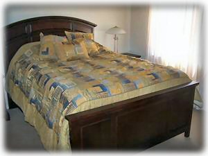 Bedroom #3 - Queen size bed