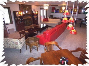 Rec area with queen sleeper sofa (13 & 14th people) HUGE room Billiards soon!