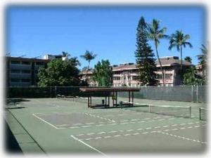 4 Tennis Courts