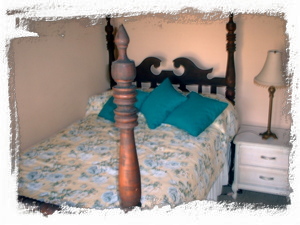 Four poster bed