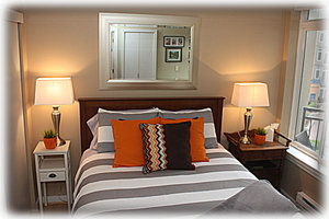 Comfort: Pillow top mattress and quality linens.