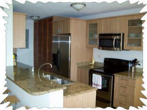 Fully equipped kitchen and washer/dryer