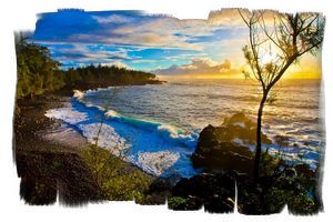 Kehena beach at sunrise