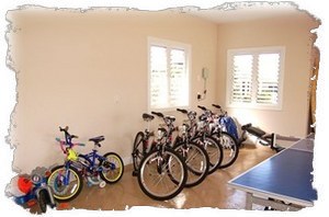 6 bikes, 3 surfboards, 4 body boards, 6 sets snorkel gear, Ping Pong Table...