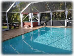HEATED Swimming Pool & Deluxe Hot Tub {Completely Screened to Repel Bugs}