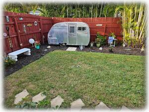 Tiki Garden with Functional {Electricity/Water/Fridge/Microwave/TV} Glamper*