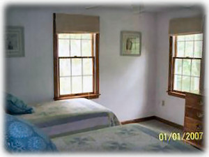 Harwichport house rental - Twin Bedded Room