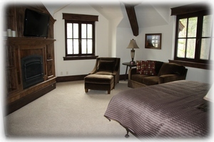 Master Suite on Upper Level w/gas fireplace, flatscreen hdtv and seating