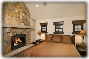 2nd Master Upstairs w/gas fireplace and flatscreen hdtv