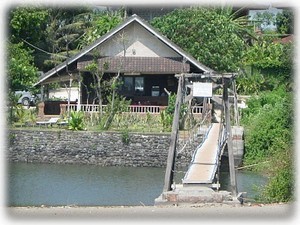  Warung on local beach-great food