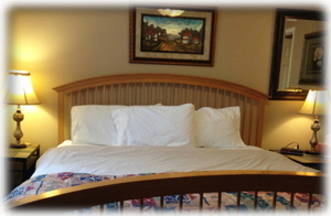 Guest bedroom - King bed, adjoining bathroom and 32" HDTV.