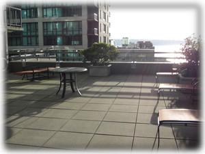 Rooftop deck on floor 5 of SE tower