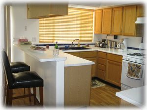 FULLY equipped Kitchen with Reverse Osmosis Water