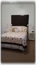 Queen size bedroom