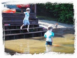 Easy lake access for all ages with plenty of sand, + 3 adult and  2 youth kayaks