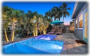 HEATED Saltwater Pool & Hot Tub ~ Waterfront!