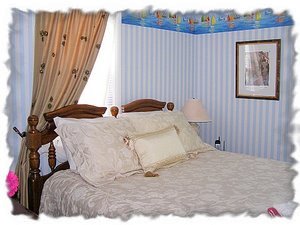 Another queen size bedroom