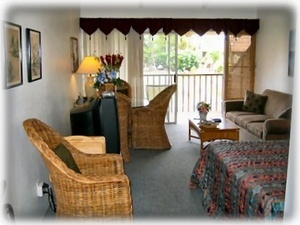 Living Area & Lanai