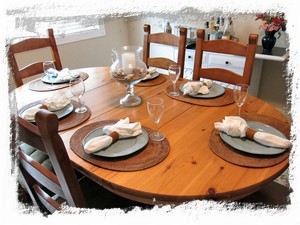 Dining Room with Seating for Six and Bar Unit