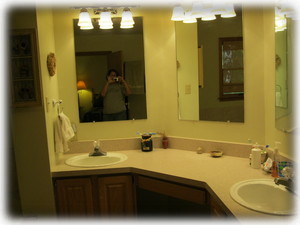 Master Bed Double Sinks 