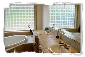 Extra large master bedroom bathtub private Sunriver vacation rental.