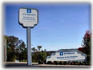 Sign at Entrance to Wyndham Branson at the Meadows